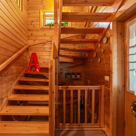 Chic Wooden House Pyrenees Views Camprodon